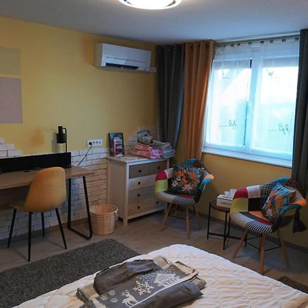 Chambres D'Hotes De L'Avison Bruyeres Exteriör bild